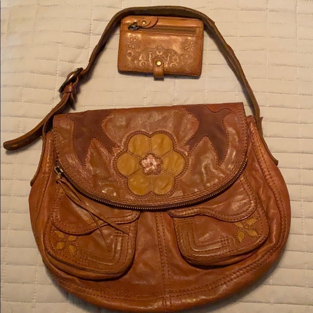 Lucky Brand tan purse and wallet